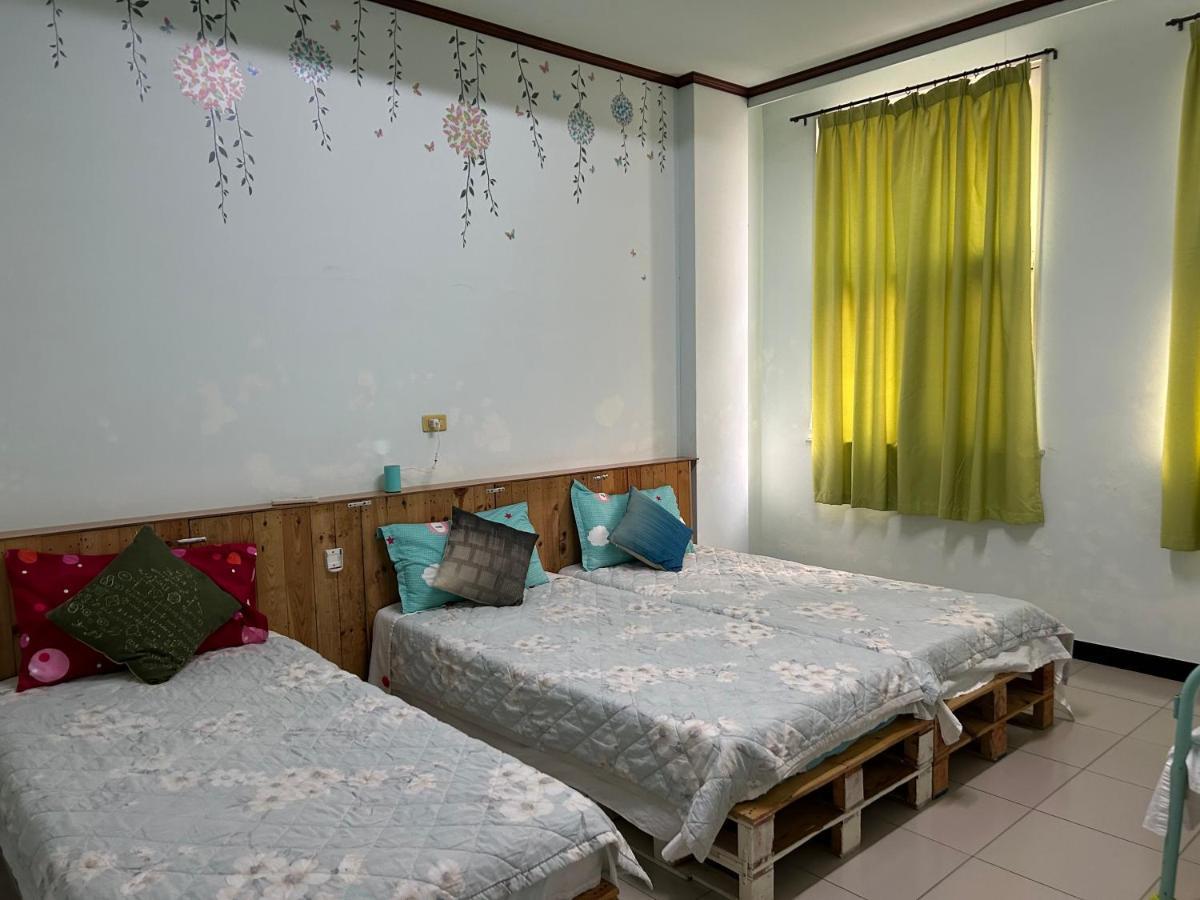 Ferienwohnung Golden House Tainan Exterior foto