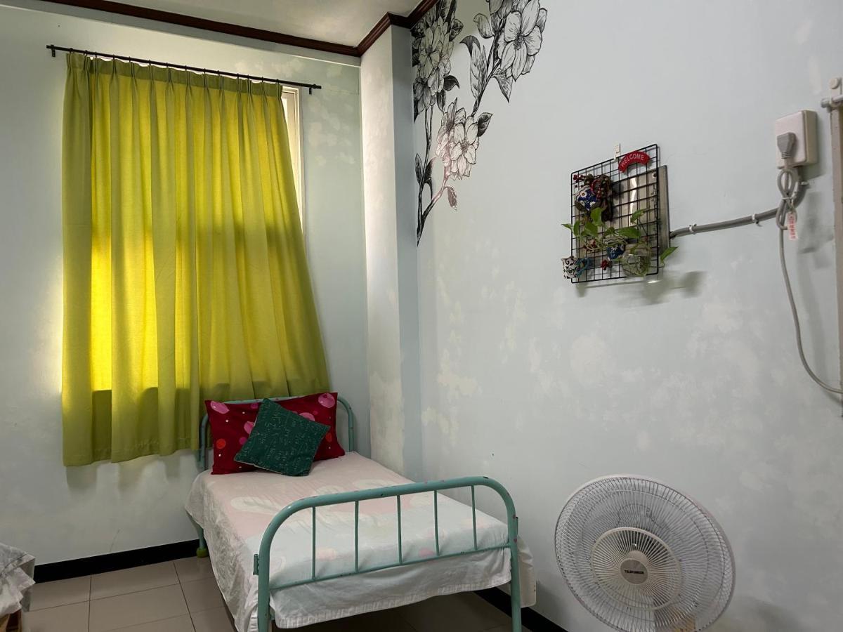 Ferienwohnung Golden House Tainan Exterior foto